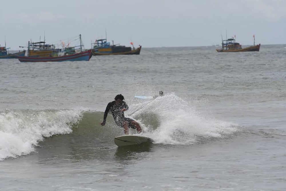 Lướt sóng tại biển Mũi Né